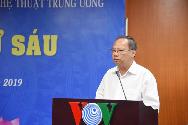 Le professeur associé Phan Trong Thuong et ses recherches sur la littérature vietnamienne moderne ảnh 2 Le professeur associé Phan Trong Thuong et ses recherches sur la littérature vietnamienne moderne ảnh 2