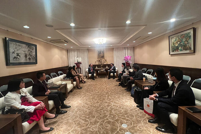 Une délégation du Comité d'État chargé des Vietnamiens d'outre-mer visite le Japon ảnh 1 Une délégation du Comité d'État chargé des Vietnamiens d'outre-mer visite le Japon ảnh 1