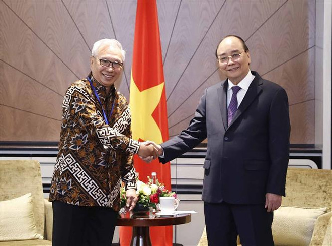 Le président Nguyen Xuan Phuc reçoit le président de l'Association d'amitié Indonésie - Vietnam ảnh 2 Le président Nguyen Xuan Phuc reçoit le président de l'Association d'amitié Indonésie - Vietnam ảnh 2