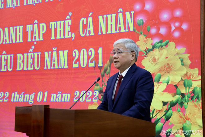 Des Viet kieu ayant d’importantes contributions à la prévention du COVID-19 à l’honneur ảnh 2 Des Viet kieu ayant d’importantes contributions à la prévention du COVID-19 à l’honneur ảnh 2