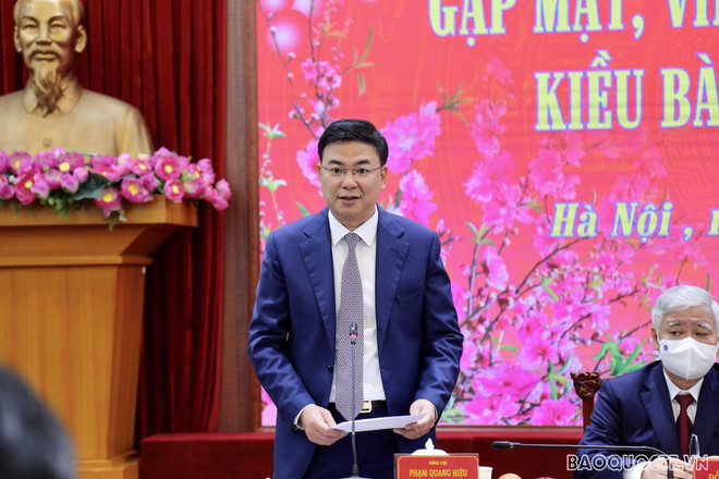 Des Viet kieu ayant d’importantes contributions à la prévention du COVID-19 à l’honneur ảnh 3 Des Viet kieu ayant d’importantes contributions à la prévention du COVID-19 à l’honneur ảnh 3