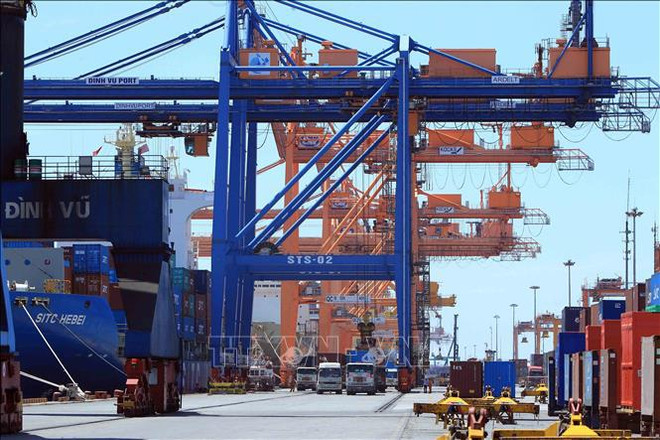 Le Vietnam affiche un excédent commercial de 2,53 milliards de dollars en quatre mois ảnh 1 Le Vietnam affiche un excédent commercial de 2,53 milliards de dollars en quatre mois ảnh 1