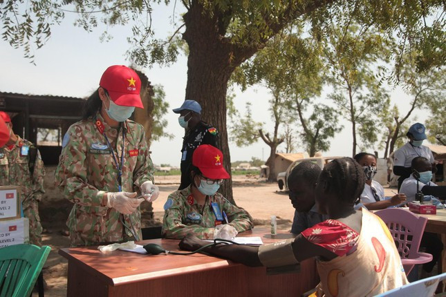 Les Casques bleus vietnamiens aident à sensibiliser les femmes sud-soudanaises à la santé ảnh 3 Les Casques bleus vietnamiens aident à sensibiliser les femmes sud-soudanaises à la santé ảnh 3
