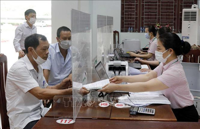 Décaisser près de 2,4 milliards d'USD de l'enveloppe de relance économique en huit mois ảnh 1