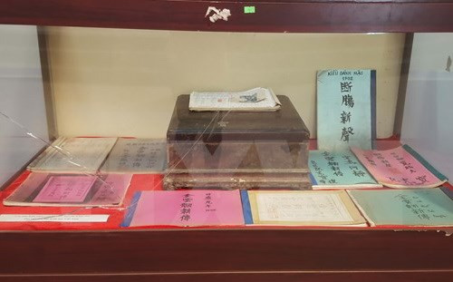 Présentation de l'édition bilingue vietnamien-russe du "Truyên Kiêu" ảnh 1 Présentation de l'édition bilingue vietnamien-russe du "Truyên Kiêu" ảnh 1