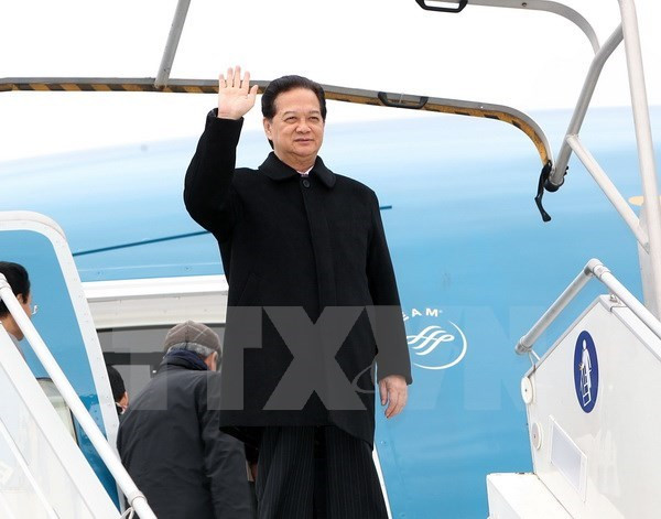 Le Premier ministre Nguyen Tan Dung arrive à Bruxelles ảnh 1 Le Premier ministre Nguyen Tan Dung arrive à Bruxelles ảnh 1