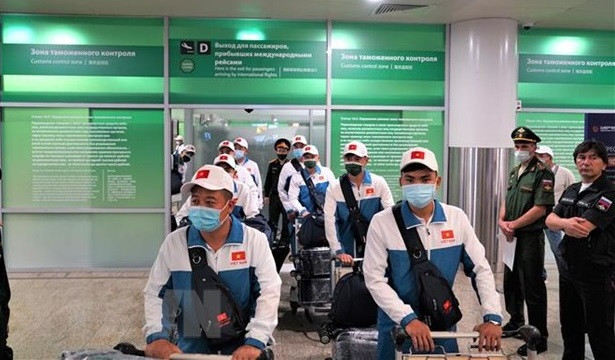 La délégation militaire du Vietnam participant aux “Army Games 2021” est arrivée en Russie ảnh 1 La délégation militaire du Vietnam participant aux “Army Games 2021” est arrivée en Russie ảnh 1