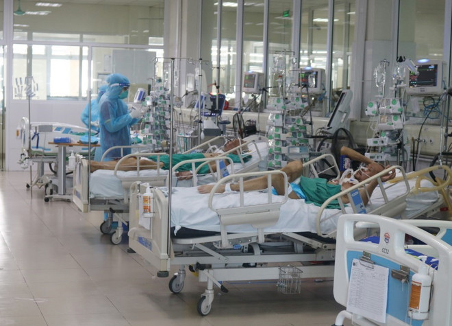 Les "soldats en blouse blanche", plus que jamais mobilisés ảnh 3