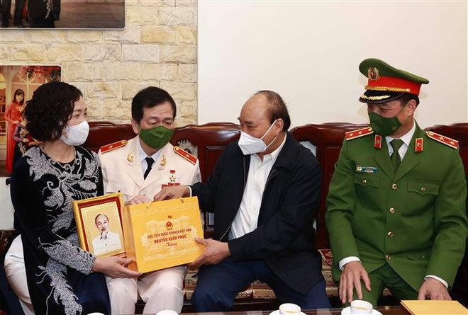 Le chef de l'Etat décerne l’Ordre de l’indépendance de première classe à la province de Lang Son ảnh 3 Le chef de l'Etat décerne l’Ordre de l’indépendance de première classe à la province de Lang Son ảnh 3