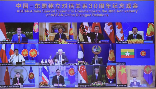 Le Premier ministre au Sommet spécial célébrant le 30e anniversaire des relations ASEAN-Chine ảnh 2 Le Premier ministre au Sommet spécial célébrant le 30e anniversaire des relations ASEAN-Chine ảnh 2