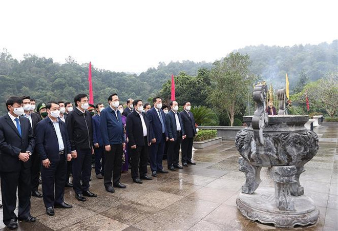 Le Premier ministre à la Journée du grand bloc d’union nationale dans une commune à Cao Bang ảnh 2 Le Premier ministre à la Journée du grand bloc d’union nationale dans une commune à Cao Bang ảnh 2