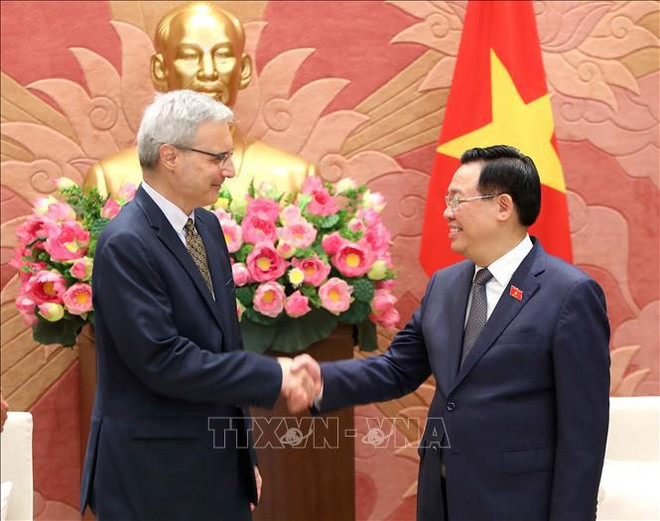 L’ambassadeur de France Nicolas Warnery termine son mandat au Vietnam ảnh 1 L’ambassadeur de France Nicolas Warnery termine son mandat au Vietnam ảnh 1