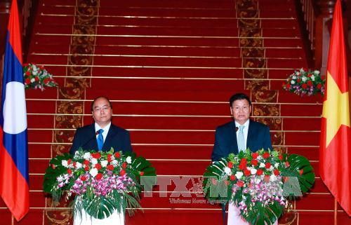La visite du PM Nguyen Xuan Phuc portera les relations Laos-Vietnam à une nouvelle hauteur ảnh 1 La visite du PM Nguyen Xuan Phuc portera les relations Laos-Vietnam à une nouvelle hauteur ảnh 1