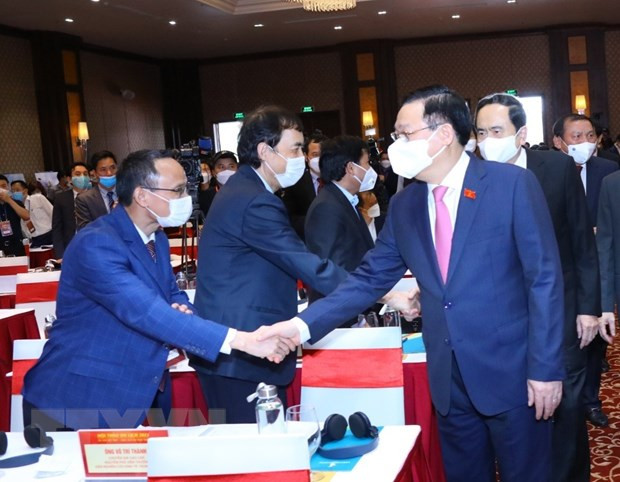 Le président de l’Assemblée nationale à une conférence sur le tourisme à Nghe An ảnh 1