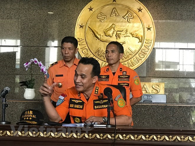 Crash d’avion en Indonésie : les recherches de corps des victimes devraient durer sept jours ảnh 1 Crash d’avion en Indonésie : les recherches de corps des victimes devraient durer sept jours ảnh 1