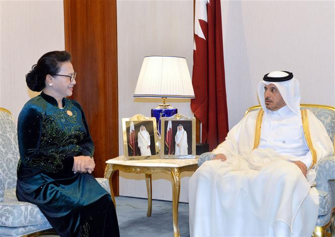 La présidente de l'AN Nguyen Thi Kim Ngan rencontre le PM qatari ảnh 1 La présidente de l'AN Nguyen Thi Kim Ngan rencontre le PM qatari ảnh 1
