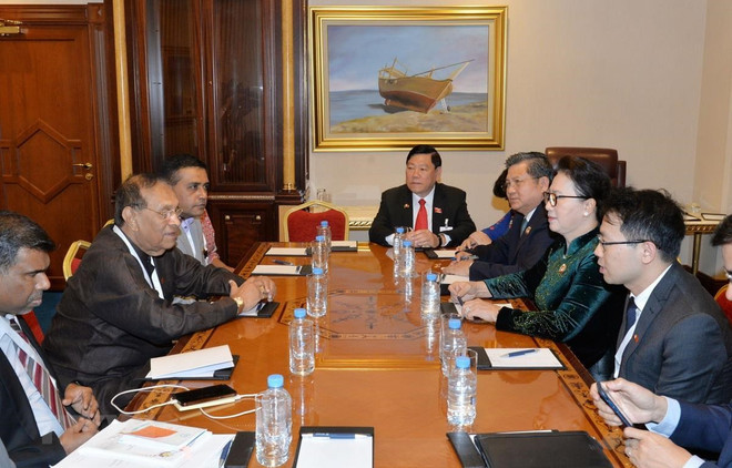La présidente de l’AN Nguyên Thi Kim Ngân rencontre son homologue srilankais ảnh 1 La présidente de l’AN Nguyên Thi Kim Ngân rencontre son homologue srilankais ảnh 1