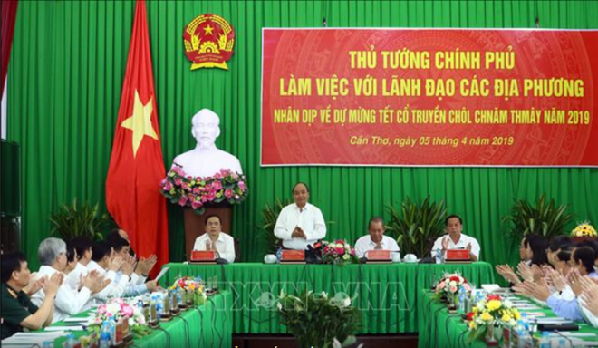 Le PM Nguyên Xuân Phuc travaille avec les provinces du delta du Mékong ảnh 1 Le PM Nguyên Xuân Phuc travaille avec les provinces du delta du Mékong ảnh 1