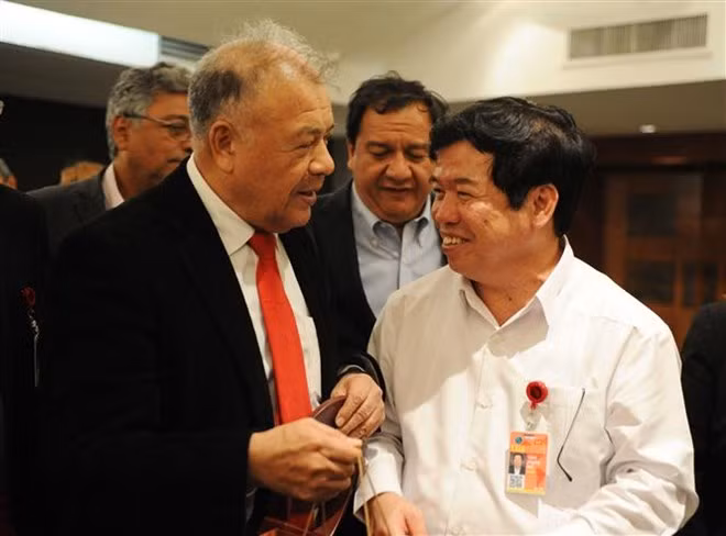 Une délégation du PCV participe à un colloque international au Mexique ảnh 1