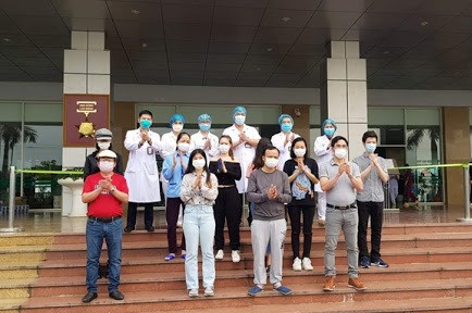 COVID-19 : 16 patients annoncés guéris le 10 avril ảnh 1