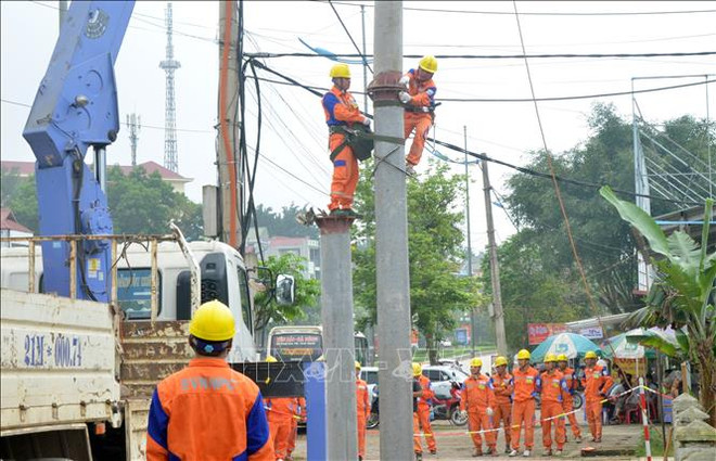 Le Vietnam baisse le prix de l’électricité pour alléger le fardeau de coronavirus ảnh 1 Le Vietnam baisse le prix de l’électricité pour alléger le fardeau de coronavirus ảnh 1