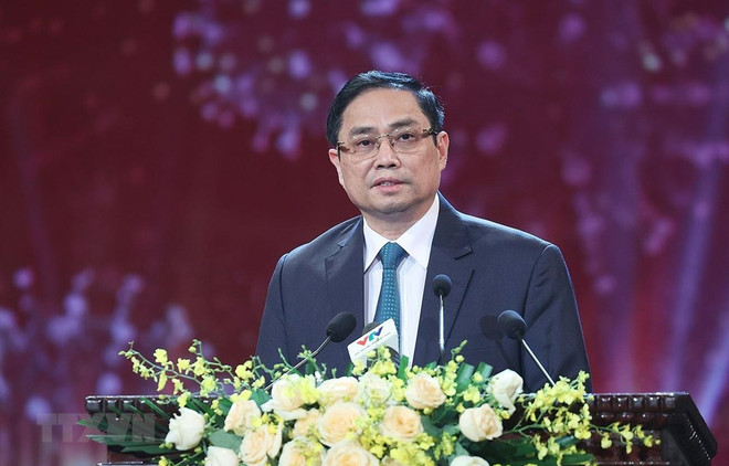 Le PM à la cérémonie de lancement du Fonds de vaccins anti-Covid-19 ảnh 1 Le PM à la cérémonie de lancement du Fonds de vaccins anti-Covid-19 ảnh 1