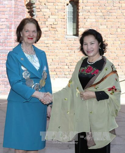 La présidente de l’AN du Vietnam rencontre la maire de Stockholm ảnh 1 La présidente de l’AN du Vietnam rencontre la maire de Stockholm ảnh 1