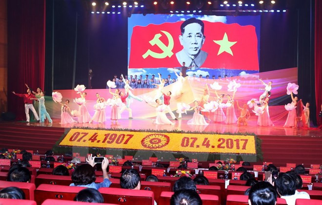 Le Vietnam célèbre le 110e anniversaire de l’ex-secrétaire général Lê Duân ảnh 1 Le Vietnam célèbre le 110e anniversaire de l’ex-secrétaire général Lê Duân ảnh 1
