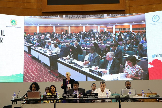 Situation et perspectives propres aux femmes et aux jeunes en débat à Dhaka ảnh 1 Situation et perspectives propres aux femmes et aux jeunes en débat à Dhaka ảnh 1