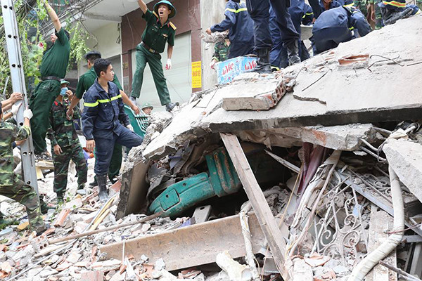 Hanoi : une maison s’effondre dans le vieux quartier, deux morts ảnh 1 Hanoi : une maison s’effondre dans le vieux quartier, deux morts ảnh 1