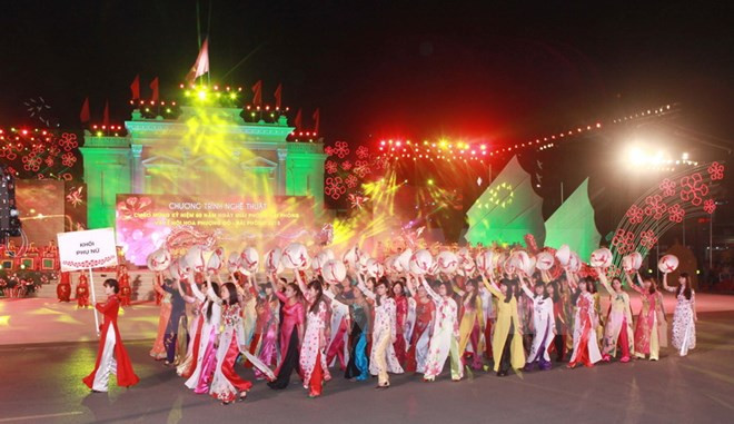 Ouverture de la 5e fête des flamboyants à Hai Phong ảnh 1 Ouverture de la 5e fête des flamboyants à Hai Phong ảnh 1