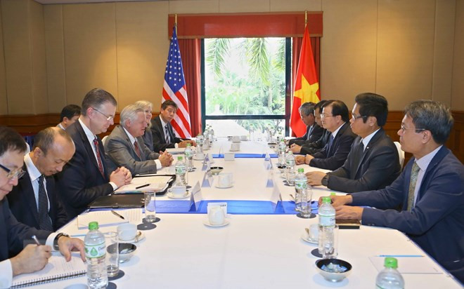 Le vice-PM Trinh Dinh Dung reçoit des représentants d’entreprises américaines ảnh 1 Le vice-PM Trinh Dinh Dung reçoit des représentants d’entreprises américaines ảnh 1