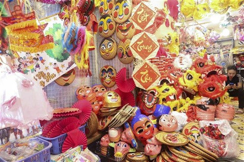 Hanoï : le marché aux jouets traditionnels en effervescence ảnh 2