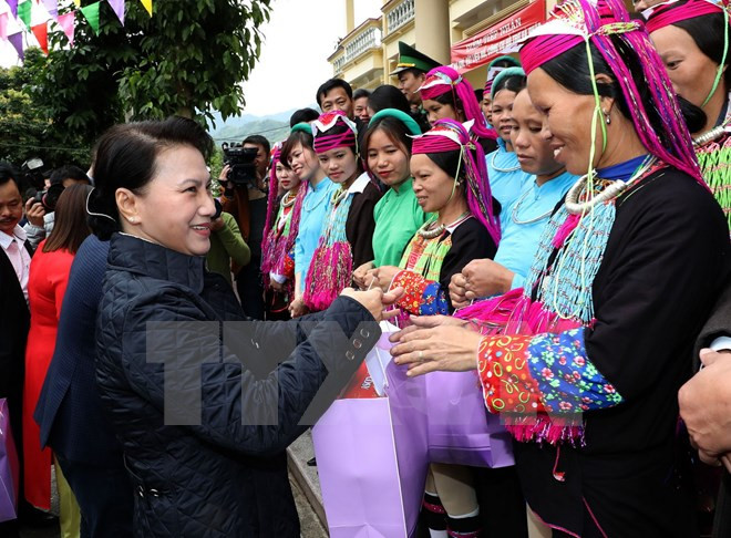 La présidente de l’AN visite des localités frontalières de Quang Ninh ảnh 1 La présidente de l’AN visite des localités frontalières de Quang Ninh ảnh 1