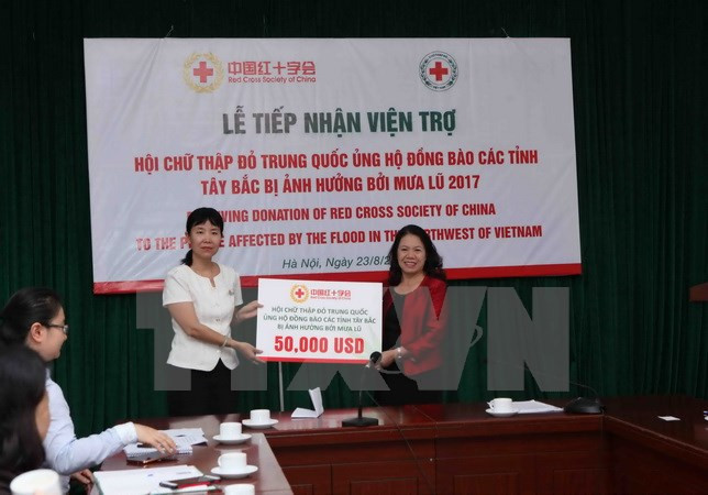 La Croix-Rouge chinoise soutient les victimes des inondations au Vietnam ảnh 1 La Croix-Rouge chinoise soutient les victimes des inondations au Vietnam ảnh 1