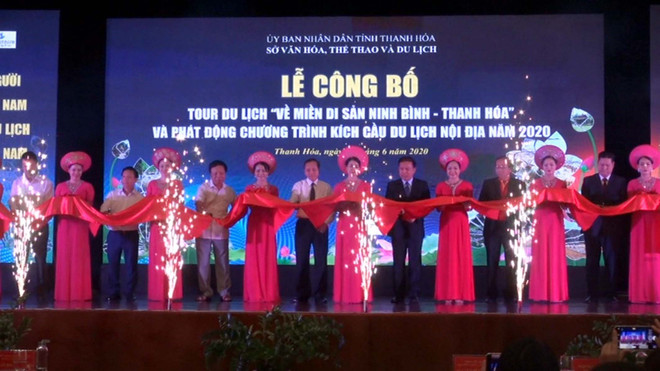 Lancement du programme touristique “Retour à la zone patrimoniale de Ninh Binh – Thanh Hoa” ảnh 1 Lancement du programme touristique “Retour à la zone patrimoniale de Ninh Binh – Thanh Hoa” ảnh 1