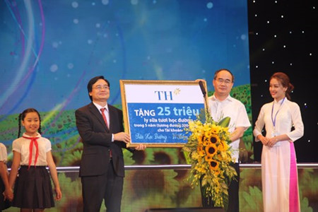 Du lait à l’école pour augmenter la taille des Vietnamiens ảnh 1 Du lait à l’école pour augmenter la taille des Vietnamiens ảnh 1