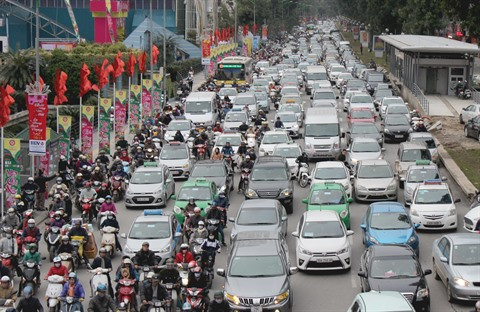 Hô Chi Minh-Ville : réguler le trafic routier avec la mise en place de bateaux-bus ảnh 2 Hô Chi Minh-Ville : réguler le trafic routier avec la mise en place de bateaux-bus ảnh 2