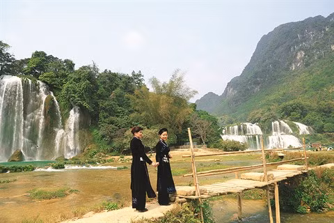 Des circuits d’automne vers les montagnes du Nord-Ouest ảnh 1 Des circuits d’automne vers les montagnes du Nord-Ouest ảnh 1