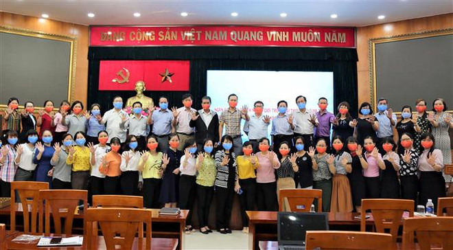 Renforcement de la sécurité des femmes et des filles dans les lieux publics ảnh 1 Renforcement de la sécurité des femmes et des filles dans les lieux publics ảnh 1