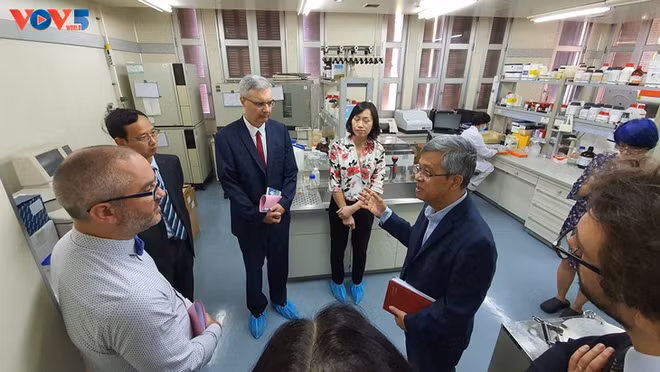 Un institut à la pointe de la recherche médicale ảnh 4