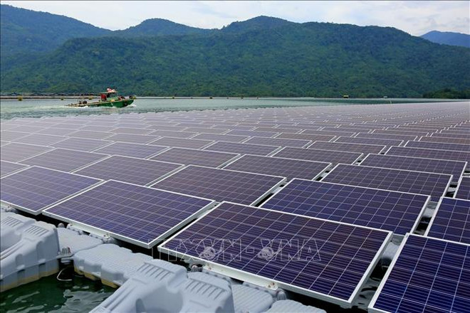Colloque sur le développement de l’énergie photovoltaïque au Vietnam ảnh 1