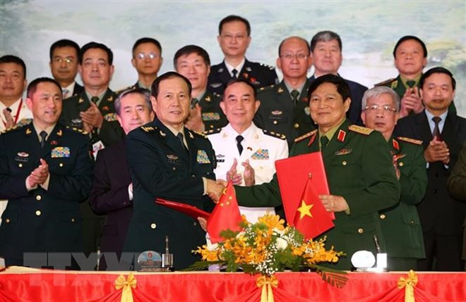 Colloque sur l’échange d'amitié de la défense frontalière Vietnam-Chine ảnh 1 Colloque sur l’échange d'amitié de la défense frontalière Vietnam-Chine ảnh 1