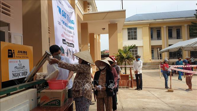 COVID-19: soutenir à temps les habitants affectés par la maladie dans des localités ảnh 1 COVID-19: soutenir à temps les habitants affectés par la maladie dans des localités ảnh 1