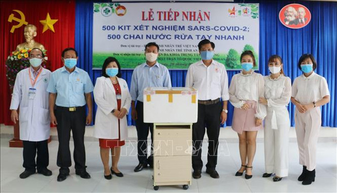 Tous unis pour combattre la pandémie de Covid-19 ảnh 1 Tous unis pour combattre la pandémie de Covid-19 ảnh 1