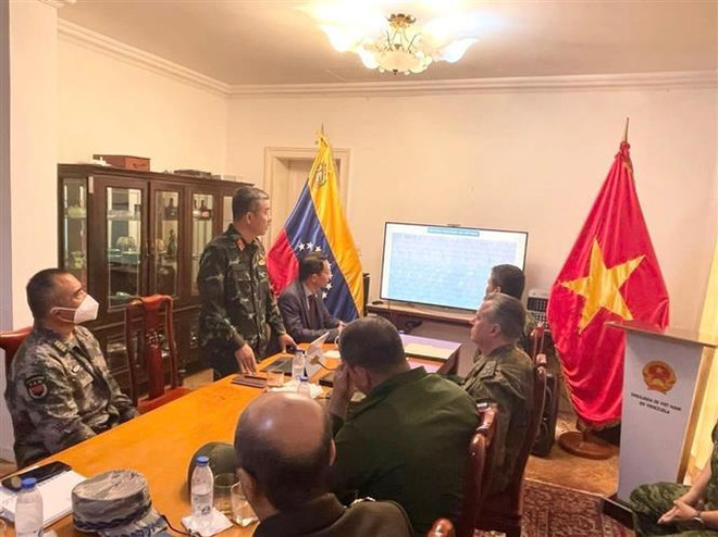 Présentation au Venezuela de la politique étrangère et de la politique de défense du Vietnam ảnh 1