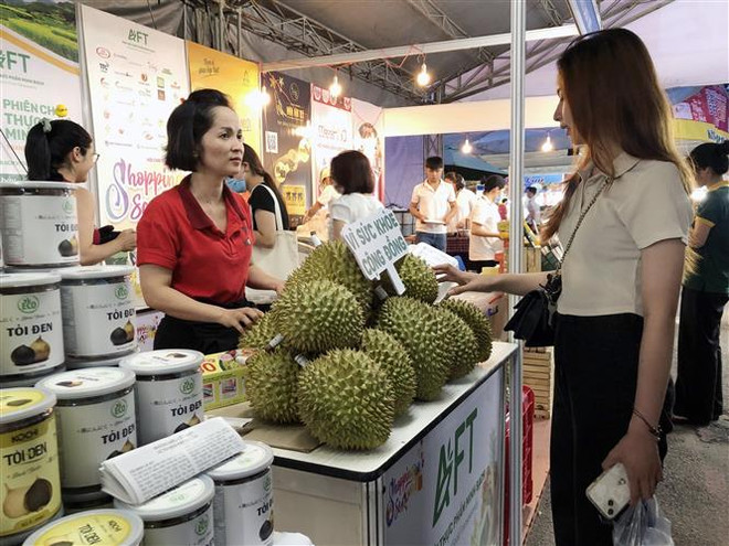 Plus de 200 entreprises à la foire «Shopping Season» à Ho Chi Minh-Ville ảnh 1 Plus de 200 entreprises à la foire «Shopping Season» à Ho Chi Minh-Ville ảnh 1