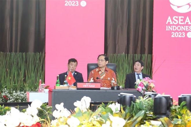 L’ASEAN doit maintenir une approche équilibrée et harmonieuse avec ses partenaires ảnh 1 L’ASEAN doit maintenir une approche équilibrée et harmonieuse avec ses partenaires ảnh 1