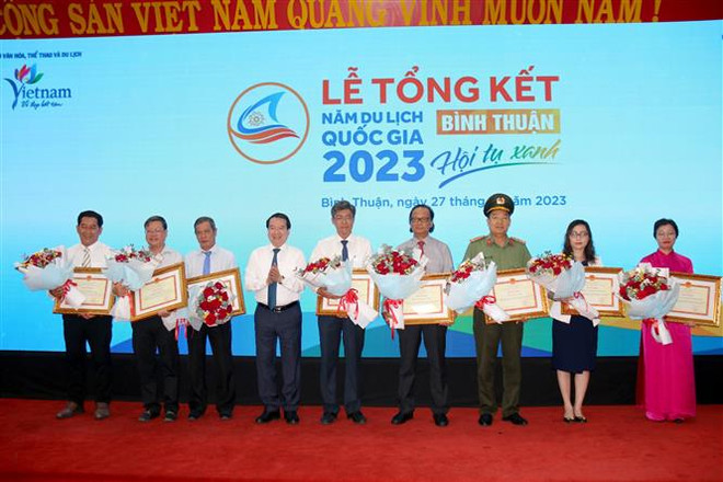 Binh Thuan est l’une des 10 premières localités du pays en termes de revenus touristiques en 2023 ảnh 1