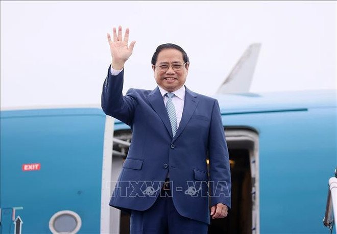 Le PM part pour assister à des événements entre la Chine et l’ASEAN à Nanning (Chine) ảnh 1 Le PM part pour assister à des événements entre la Chine et l’ASEAN à Nanning (Chine) ảnh 1
